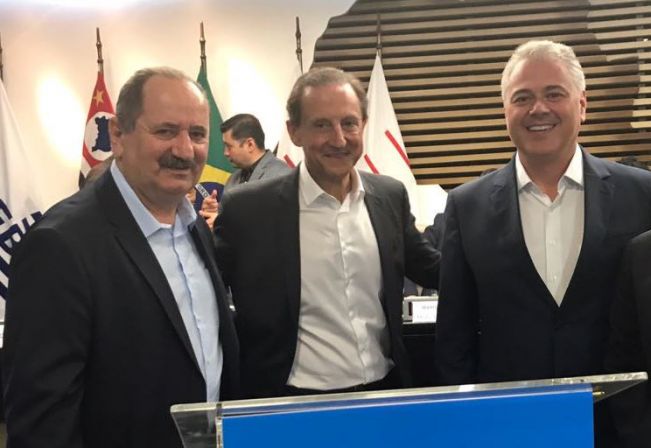 Prefeito assina adesão de um Posto do Sebrae em Cerquilho