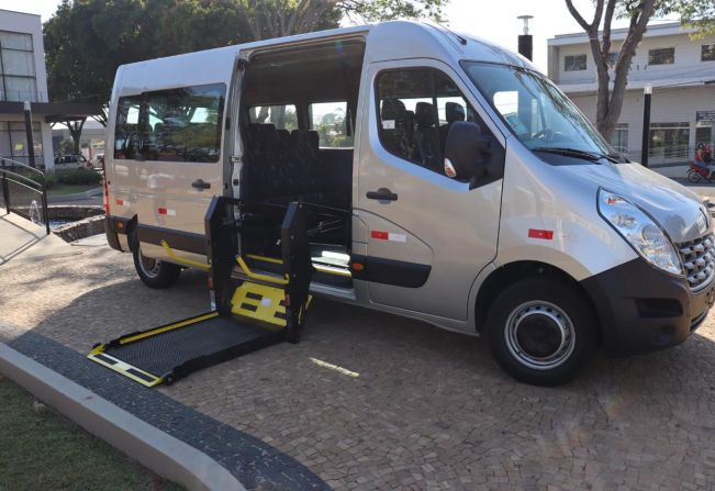  Prefeitura de Cerquilho adquire mais uma van para saúde municipal
