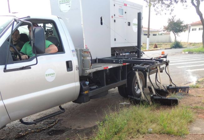 Prefeitura de Cerquilho utiliza Capina Elétrica na limpeza da cidade