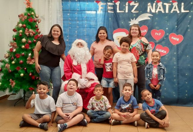 Projeto “Natal Espetacular” é realizado nas Escolas Infantis do Município
