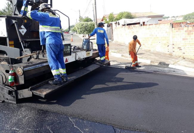 Prefeitura de Cerquilho segue recapeando ruas da cidade