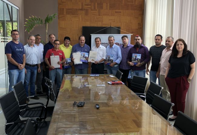 Itesp entrega Levantamento Planialtimétrico e Cadastral da regularização do Loteamento Ribeiro